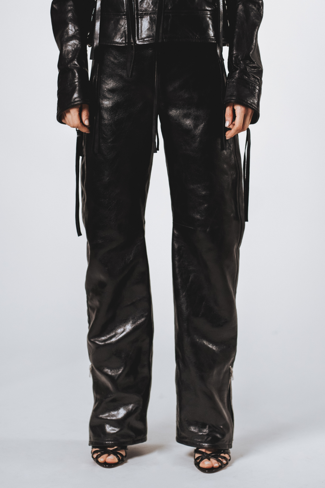 Pantalone in pelle baggy